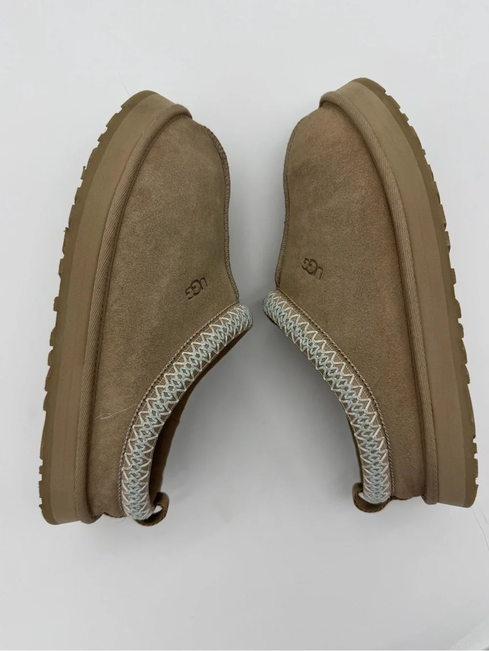 UGG Tasman Slipper Mustard Seed Suede Youth 6 Fits Women 7.5 - 8 Platform 114377